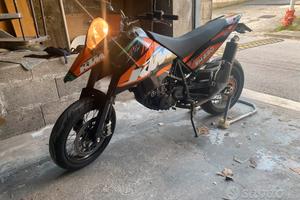 KTM 690 supermoto 2007