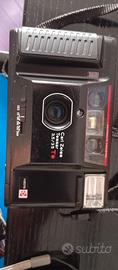 Fotocamera  Yashica T AF da 35 mm.