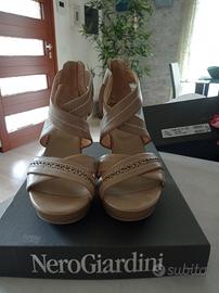 sandali 