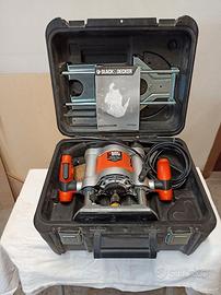 Fresatrice Black & Decker KW1600E