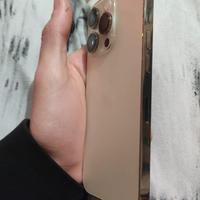 Iphone 14 Pro gold