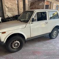 Ricambi Lada Vaz Niva 4x4 1.6benz gpl del 1991
