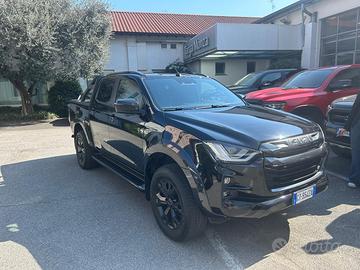 ISUZU Dmax