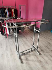 Espositore per negozio abbigliamento