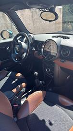 mini Cooper 2011