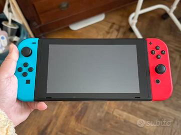 Nintendo Switch (V1) - Solo Console e Joy-Con