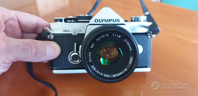 Olympus OM 2 N