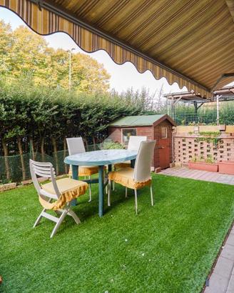 VILLA A SCHIERA A TREVIGLIO