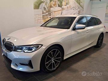 BMW 320d Touring MHEV 48V Luxury - TUTTI TAGLIANDI