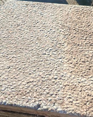 piastrelle esterne graniglia 50x50