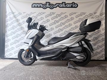Honda Forza 350