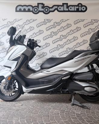 Honda Forza 350