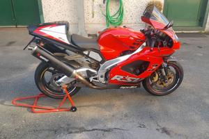 Aprilia RSV 1000 AKRAPOVIC - consegna a domicilio