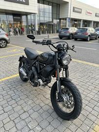 DUCATI SCRAMBLER 800 STREET CLASSIC