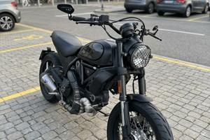 DUCATI SCRAMBLER 800 STREET CLASSIC