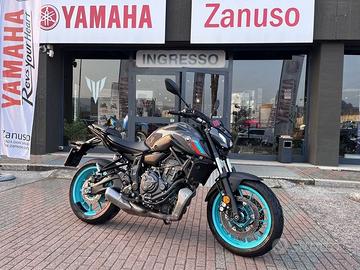 Yamaha MT-07 pochi km