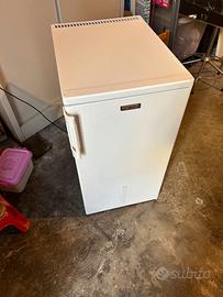 Frigorifero Piccolo Ignis con Congelatore