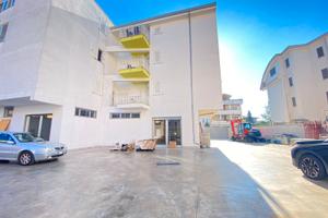 SAN MARCELLINO; Locale+Ampio Spazio Esterno FL389