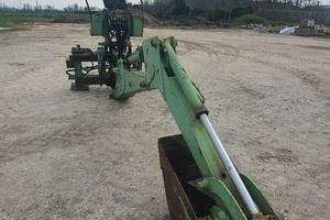 Escavatore per Merlo