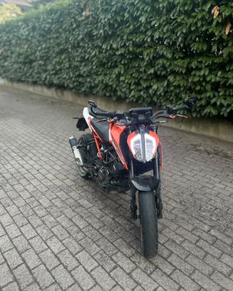 DUKE 125