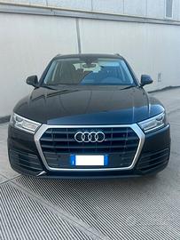 Audi Q5 35 TDI quattro S tronic Business