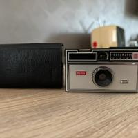 Kodak Instamatic 100 vintage fotocamera