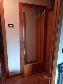 Porta interna in legno e doppio specchio grande