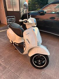 Vespa 300 GTS come da foto
