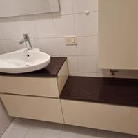 Mobile bagno sospeso