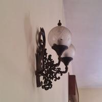 Due Lampada/lampadario da parete in bronzo e crist