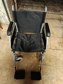 Sedia a rotelle per disabili