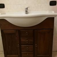 Mobile e lavabo