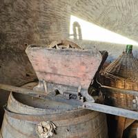 Pigiauve e botte per vino