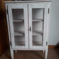 vetrina antichizzata