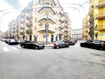 Locale commerciale in Via Guarini