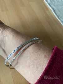 Braccialetti rigidi in argento