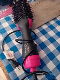 SPAZZOLA ASCIUGACAPELLI