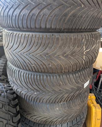4 pneumatici invernali kleber 215 60 R 17