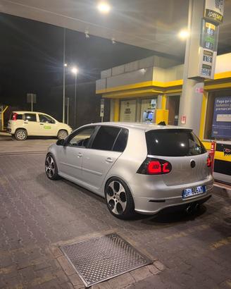 Volkswagen golf v