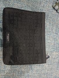 pochette  Givenchy 