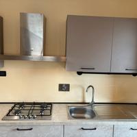 Cappa Franke + piano cottura Indesit + lavello