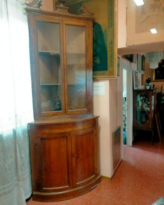 angoliera antica in legno di noce 