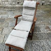 Chaise longue pieghevole di teak con poggiapiedi