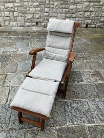 Chaise longue pieghevole di teak con poggiapiedi