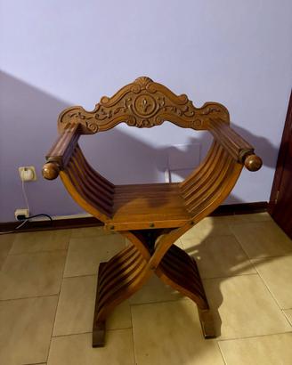 Poltrona stile savanorola