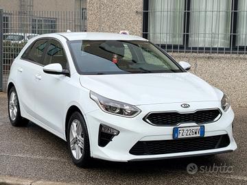 Kia Ceed 1.4 MPi GPL 5p. Business Class