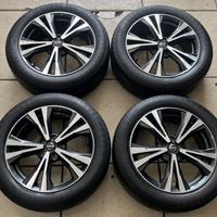Cerchi 18 originali Nissan Qashqai con pneumatici