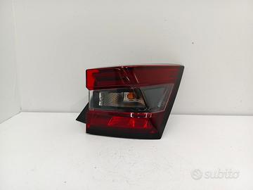 Faro fanale stop posteriore destra dx nissan juke