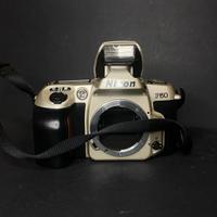 Nikon F60, fotocamera reflex analogica a pellicola