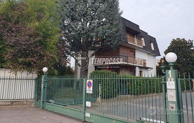 Villa Trifamiliare, Via Per Vighignolo 10 - Settim